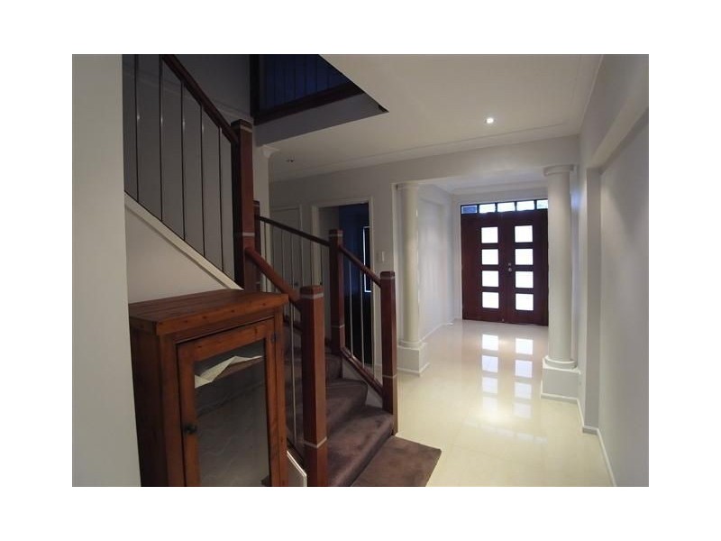 6 Helmsman Boulevard, St Huberts Island NSW 2257