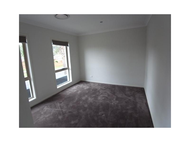 6 Helmsman Boulevard, St Huberts Island NSW 2257