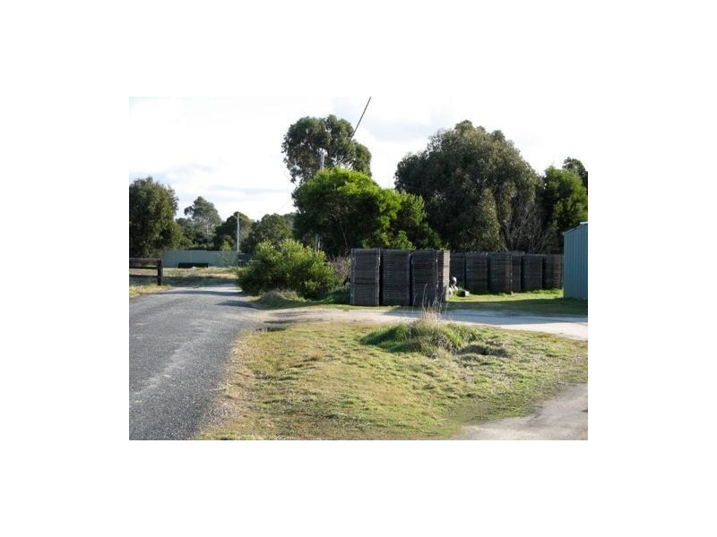 - Binalong Bay Road, St Helens TAS 7216
