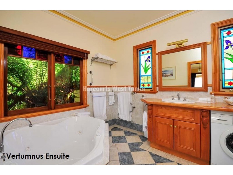 77 Flinders Street, Beauty Point TAS 7270