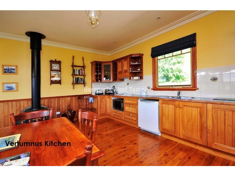 77 Flinders Street, Beauty Point TAS 7270