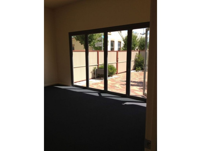 8 Willis Street, Launceston TAS 7250