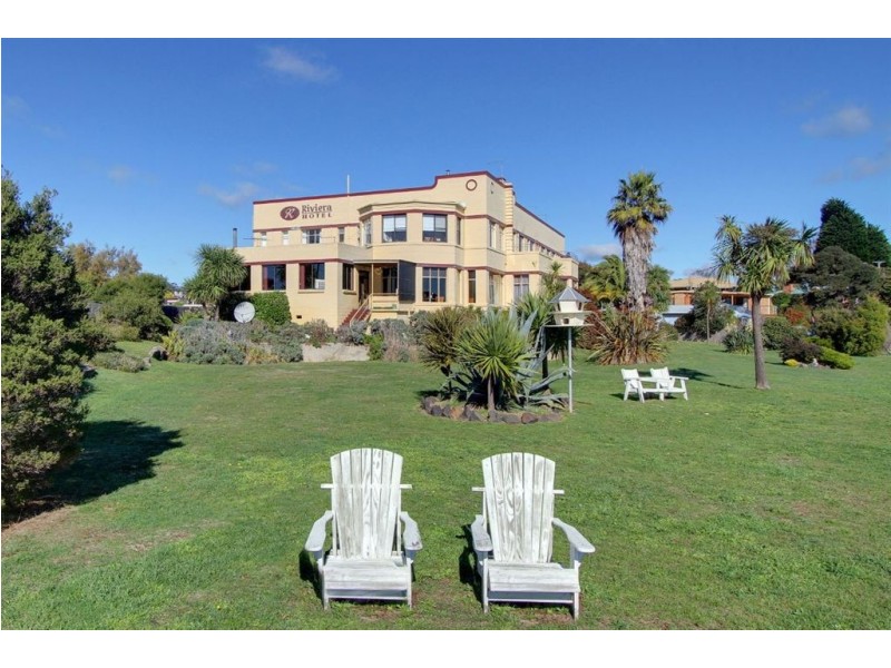 19 Lenborough St, Beauty Point TAS 7270