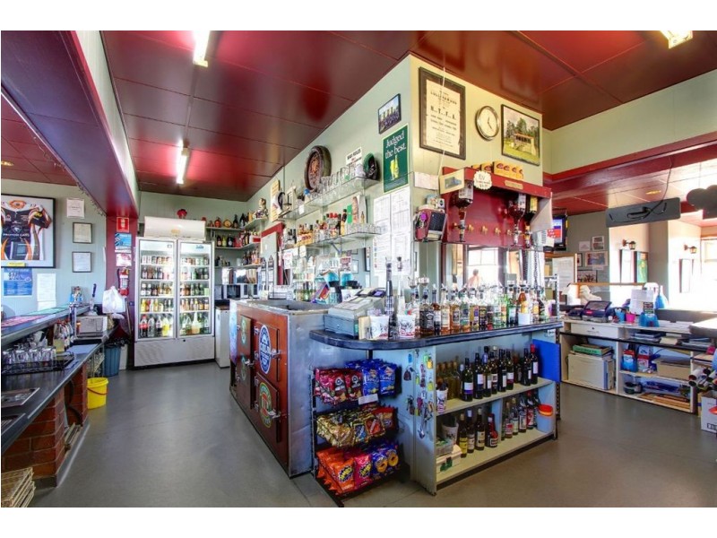 19 Lenborough St, Beauty Point TAS 7270