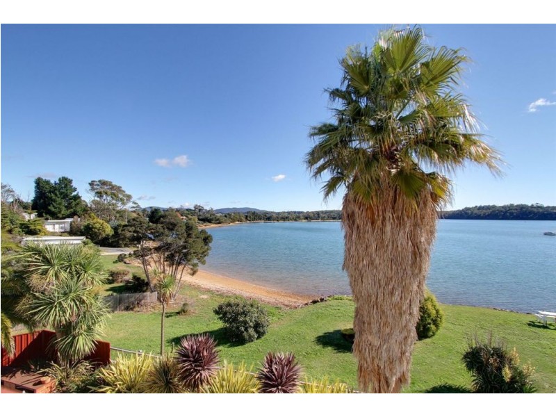 19 Lenborough St, Beauty Point TAS 7270