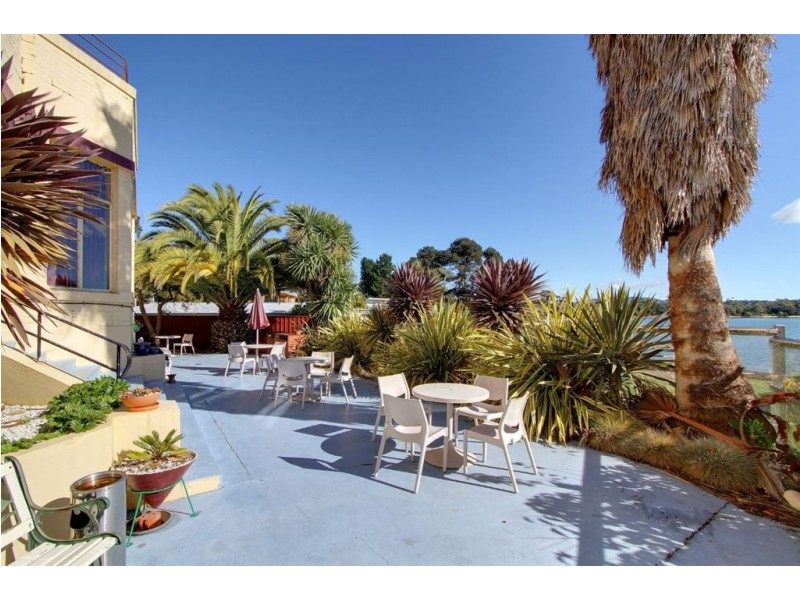 19 Lenborough St, Beauty Point TAS 7270