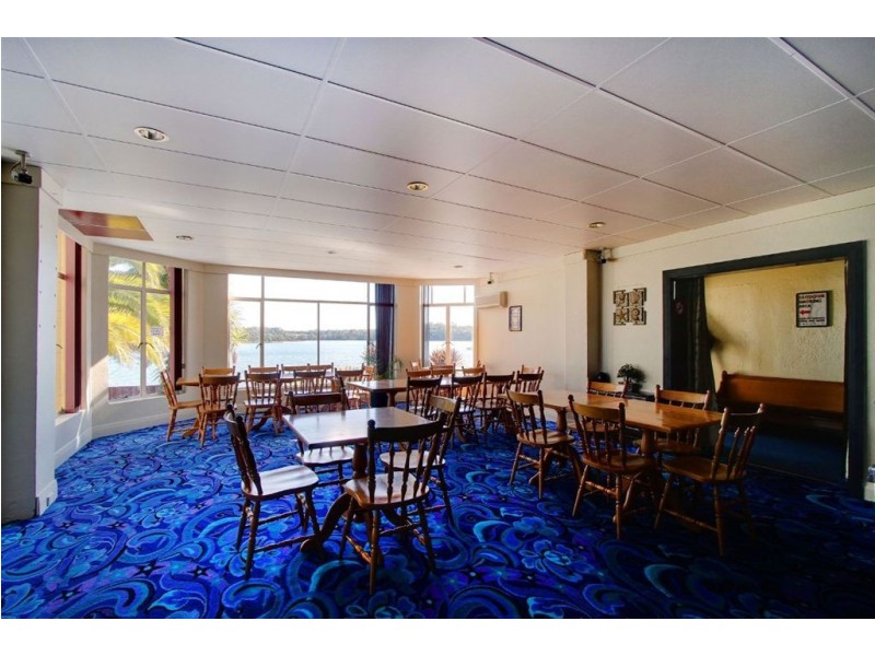 19 Lenborough St, Beauty Point TAS 7270