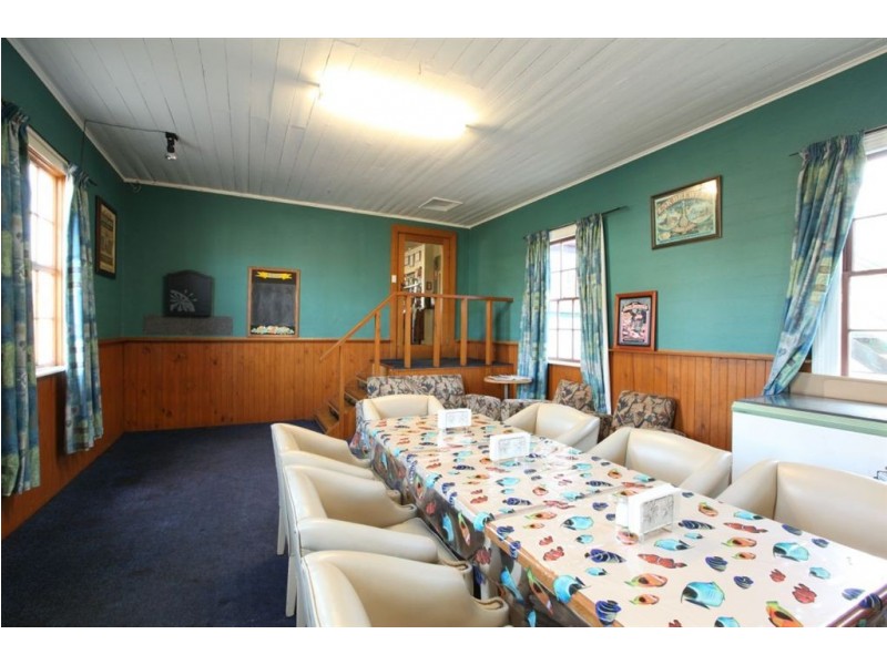 80 Emu Bay Rd, Deloraine TAS 7304