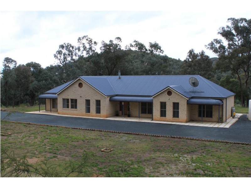 979 Four Mile Lane, Holbrook NSW 2644