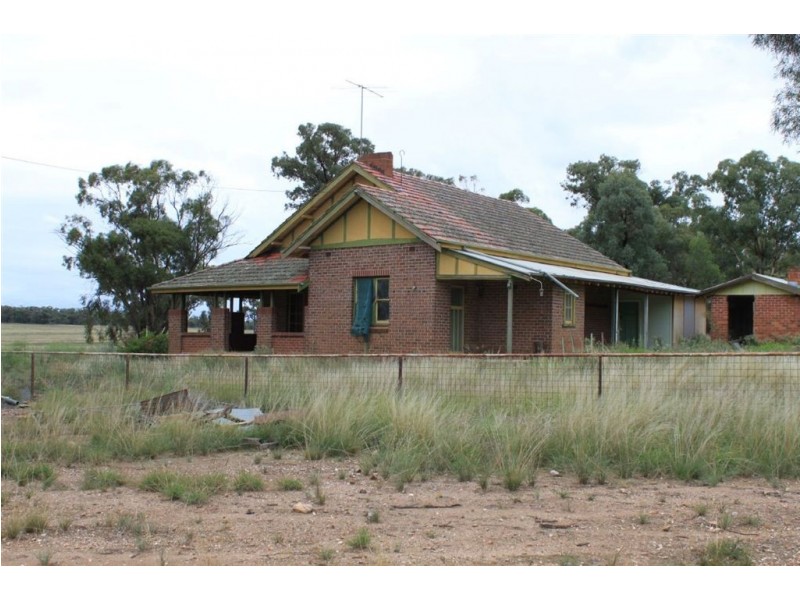 494 Yithan Road, Beckom NSW 2665