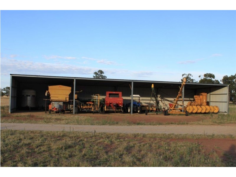 Pretty Valley Homestead, The Rock NSW 2655