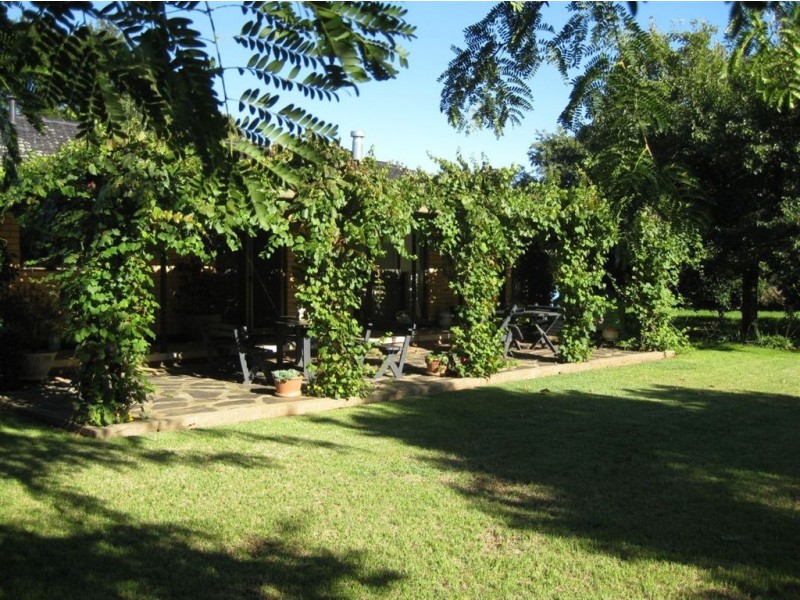 St Elmo 2586 Olympic Highway, Wagga Wagga NSW 2650