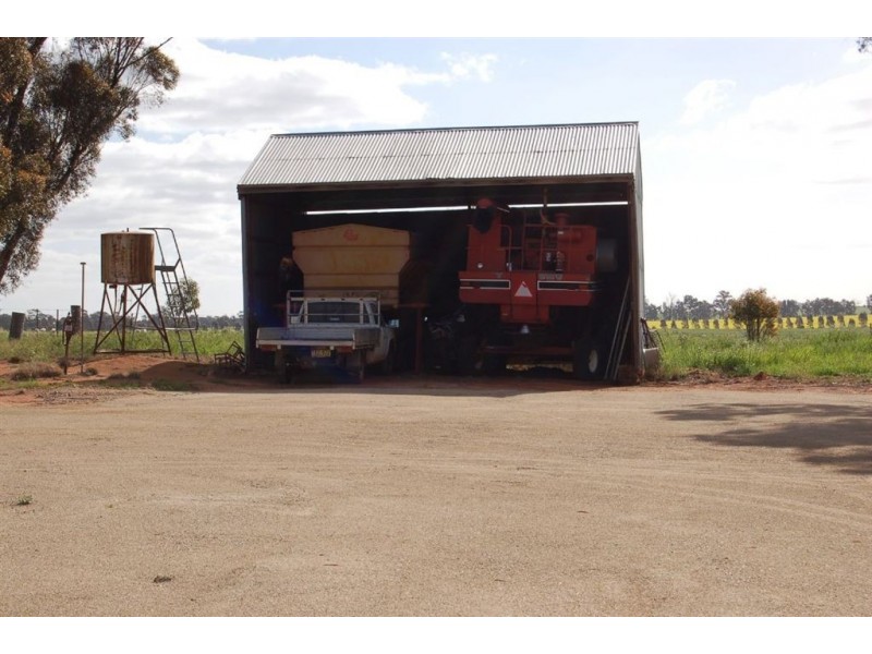 106 Tilyards Lane, Coolamon NSW 2701