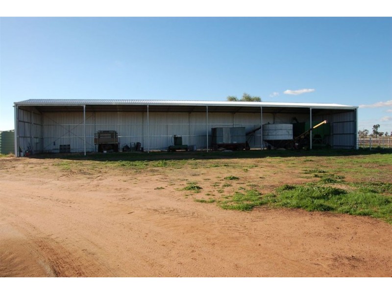 892 Ardlethan Road, Coolamon NSW 2701