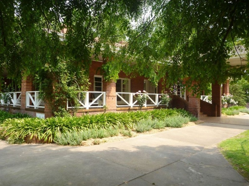 Berryjerry Homestead, 190 Berryjerry Lane, Wagga Wagga NSW 2650