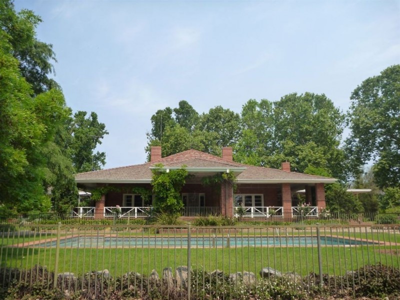 Berryjerry Homestead, 190 Berryjerry Lane, Wagga Wagga NSW 2650