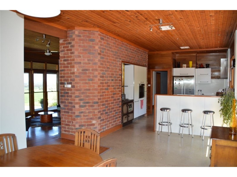 Negombo 278 Burkes Creek Road, Wagga Wagga NSW 2650