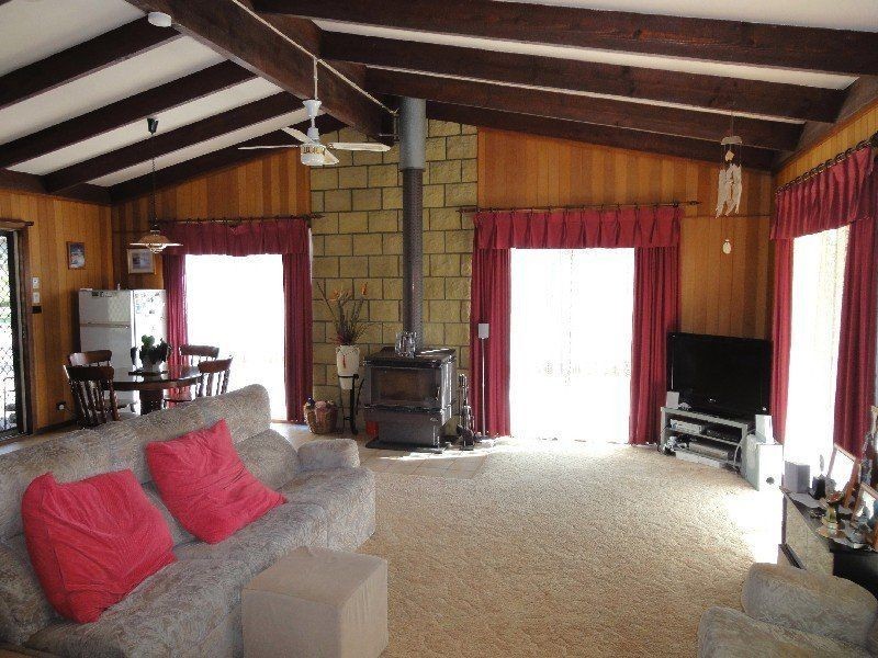 241 Warby Range Road, Glenrowan VIC 3675