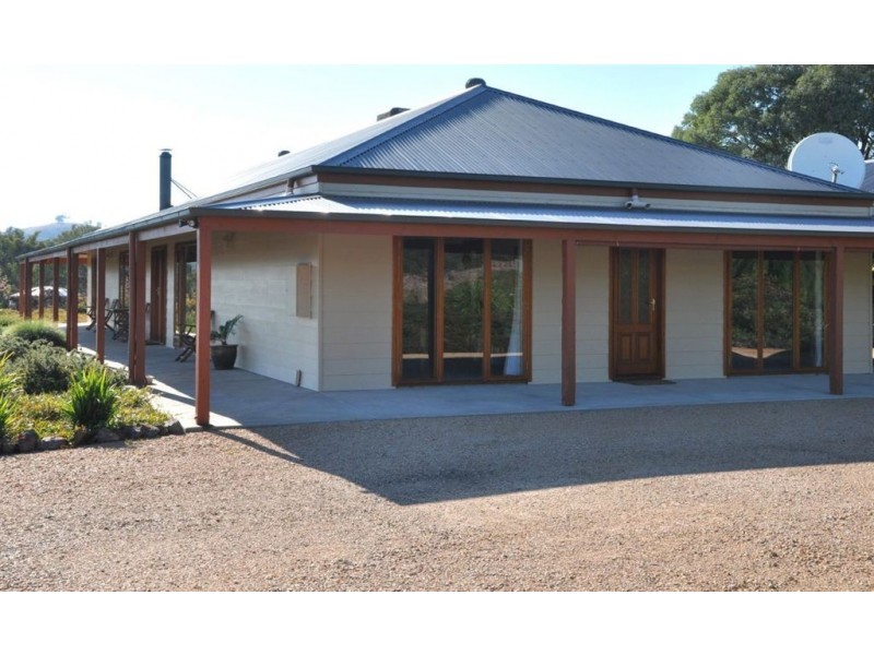 1234 Banksdale Road, Hansonville VIC 3675