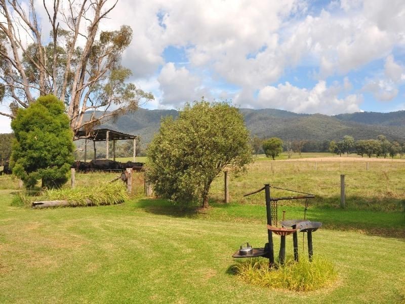 686 Lake-Buffalo Whitfield Road, Wangaratta VIC 3677