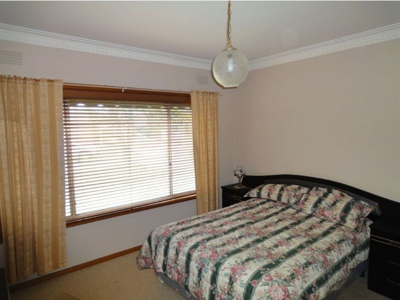 4 Rangeview Avenue, Wangaratta VIC 3677