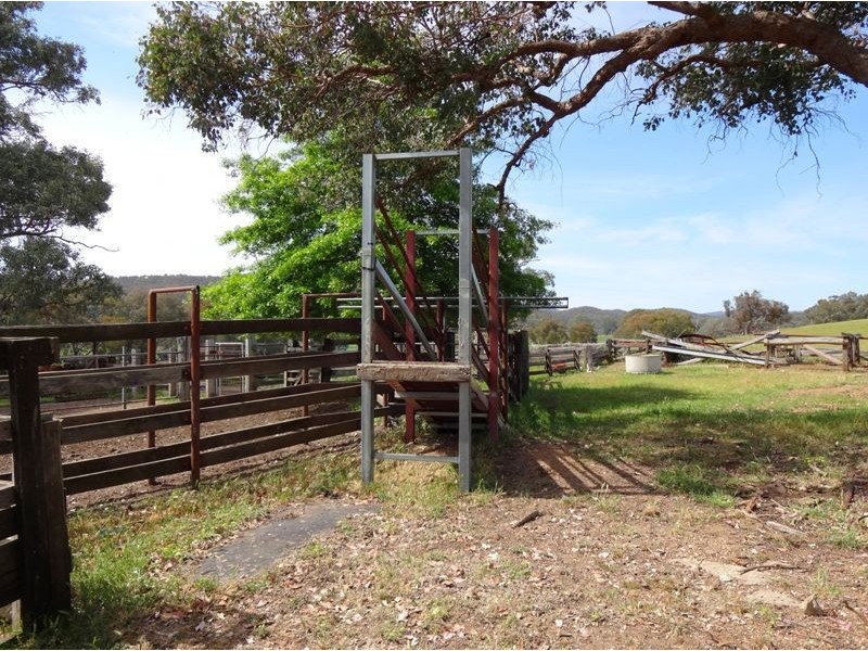 301 Boggy Creek Road, Moyhu VIC 3732