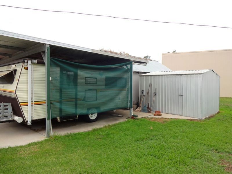 9 Hamilton Crescent, Wangaratta VIC 3677