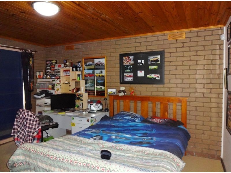 Killawarra VIC 3678