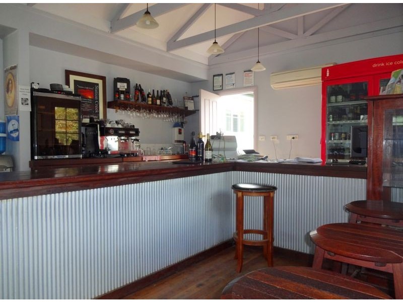 Cheshunt VIC 3678