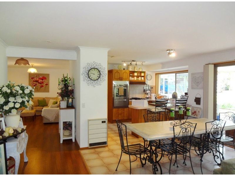 16 Mistletoe Lane, Glenrowan VIC 3675