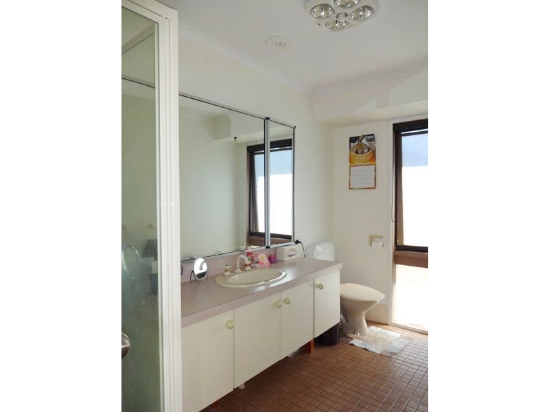 73 Usshers Drive, Waldara VIC 3678