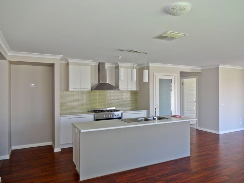 27 Kingfisher Drive, Wangaratta VIC 3677