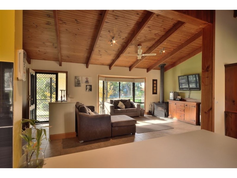 10 Lake Buffalo-Carboor Road, Carboor VIC 3678