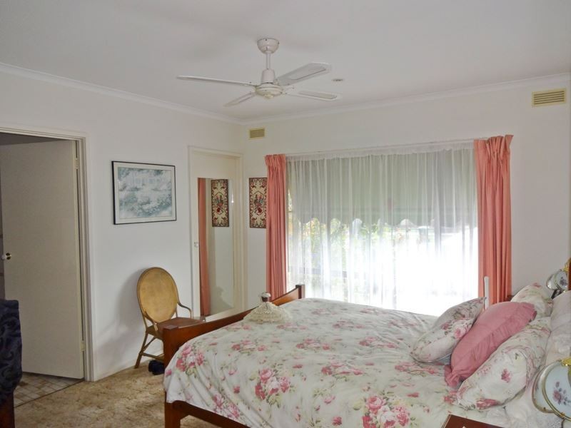 8 Hulme Drive, Wangaratta VIC 3677