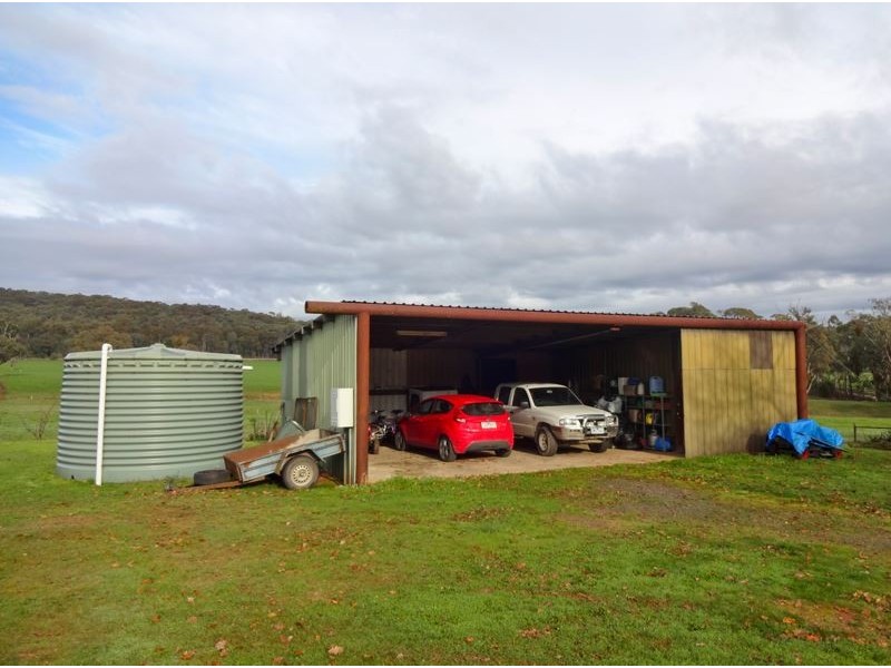 72 Smalls Lane, Cheshunt VIC 3678