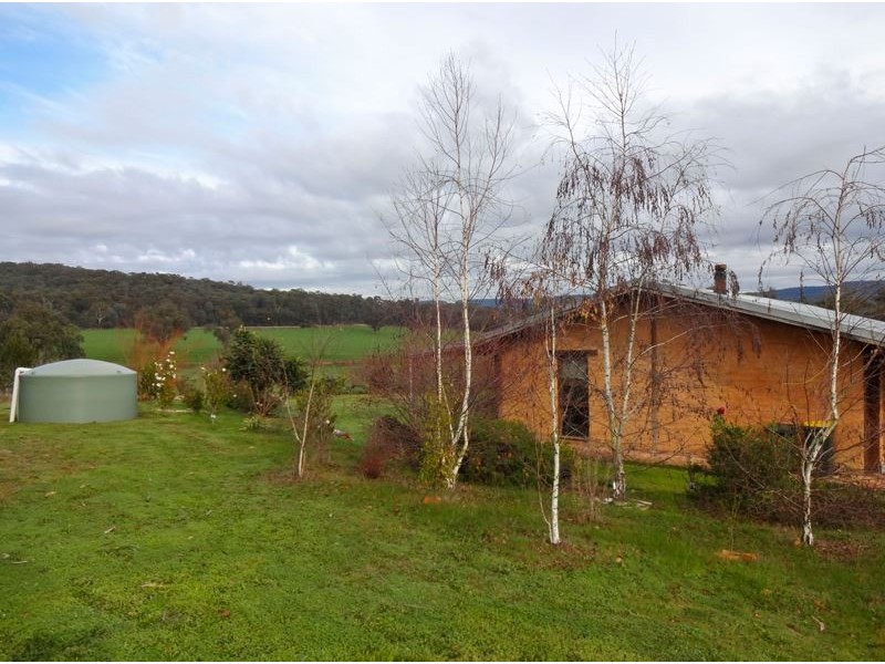 72 Smalls Lane, Cheshunt VIC 3678