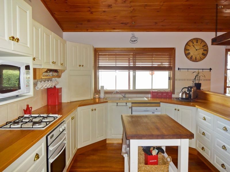 28 Billabong Drive, Wangaratta VIC 3677