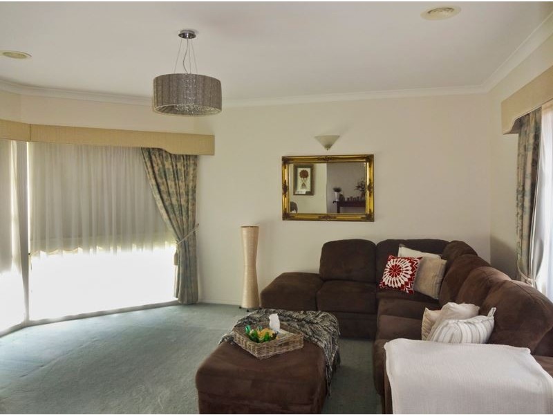 28 Billabong Drive, Wangaratta VIC 3677