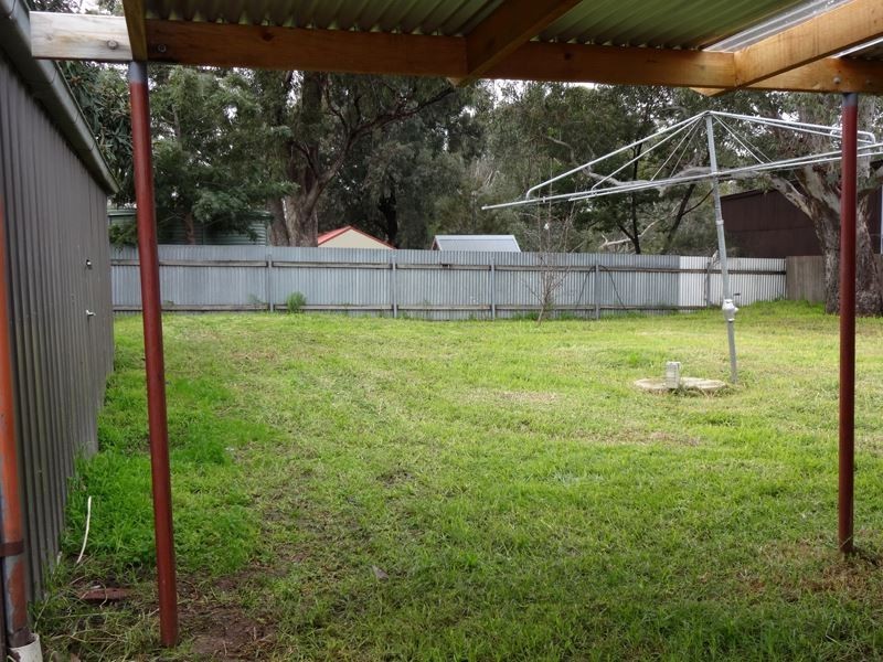 32 Beaconsfield Parade, Glenrowan VIC 3675