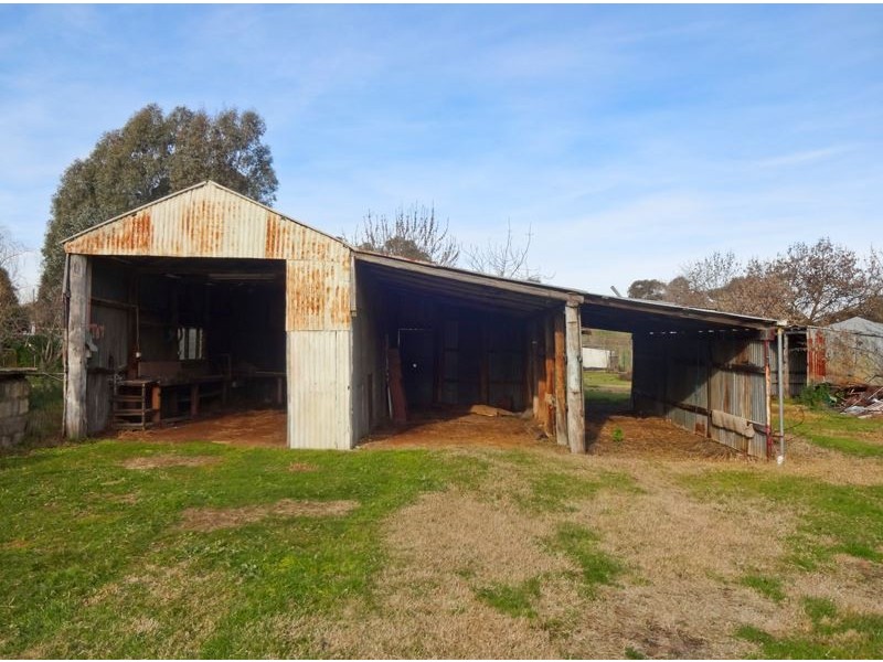 29 School Road, Springhurst VIC 3682