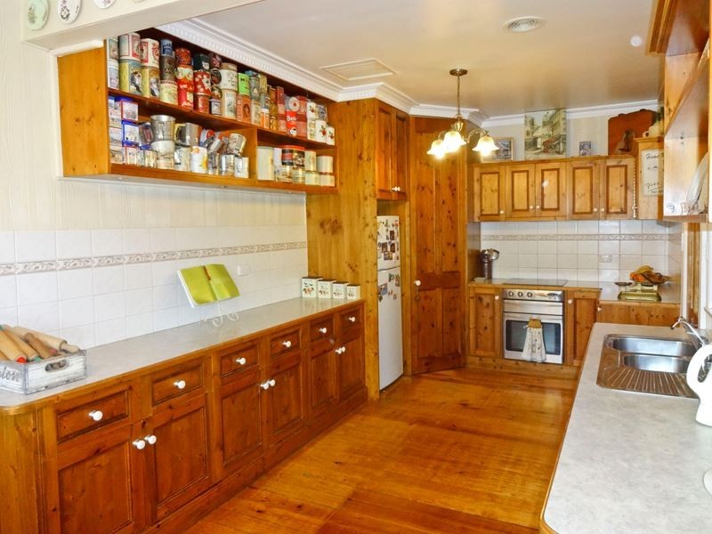 33 Victory Parade, Wangaratta VIC 3677
