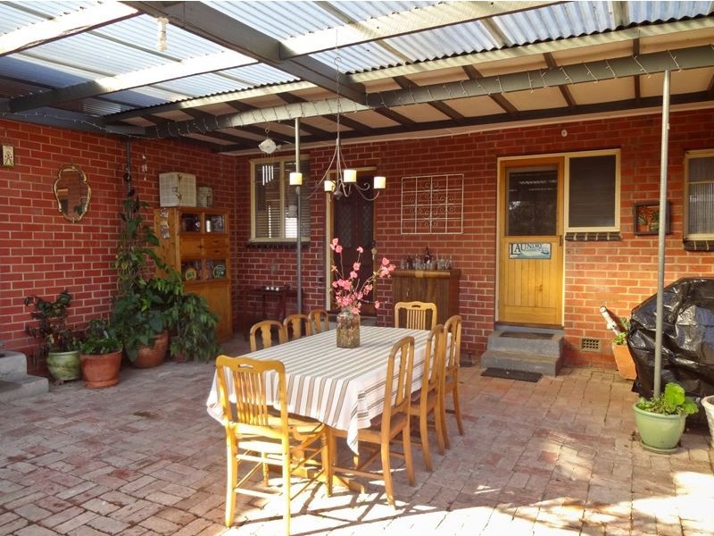 33 Victory Parade, Wangaratta VIC 3677