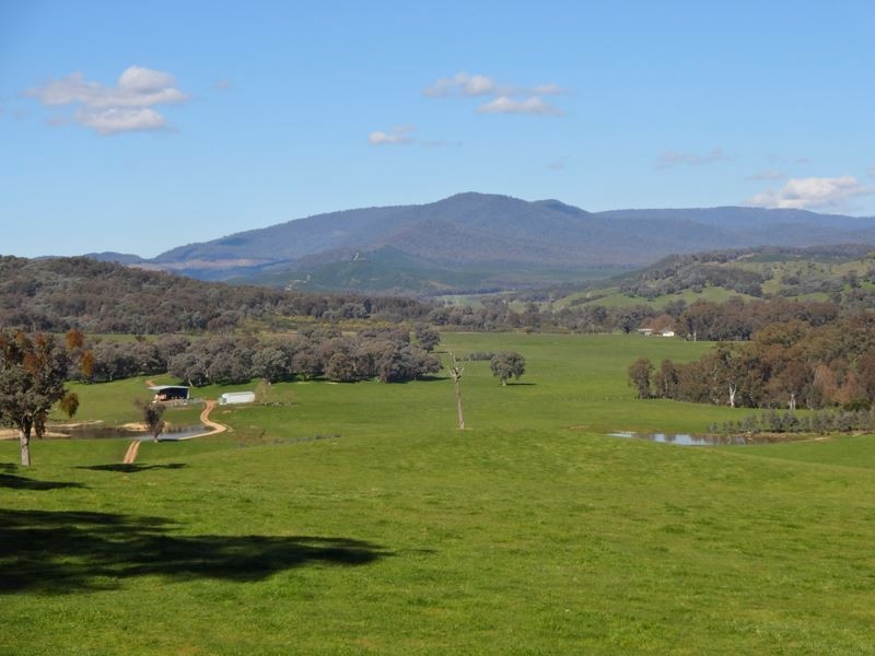 22 Waters Lane, Carboor VIC 3678