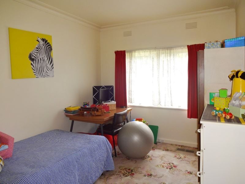 6 Valdoris Avenue, Wangaratta VIC 3677