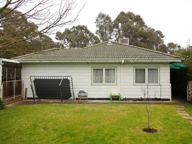 6 Valdoris Avenue, Wangaratta VIC 3677