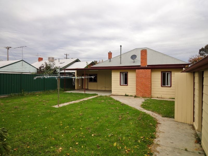 8 Sisely Avenue, Wangaratta VIC 3677