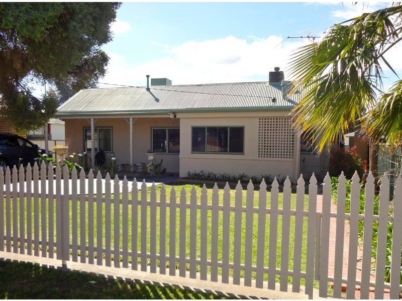 6 Tilson Grove, Wangaratta VIC 3677