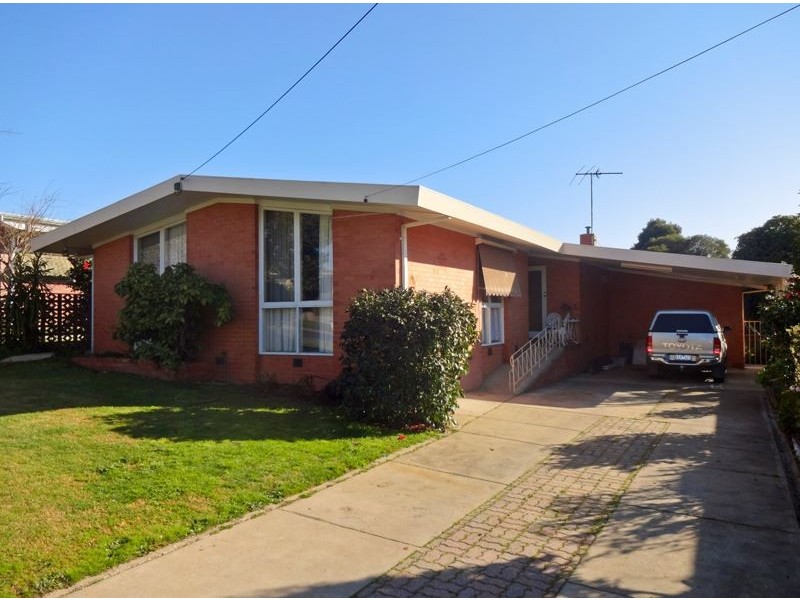 8 Warwillah Avenue, Wangaratta VIC 3677