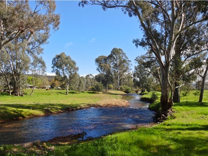 725 Benalla-Whitfield Road, Greta South VIC 3675