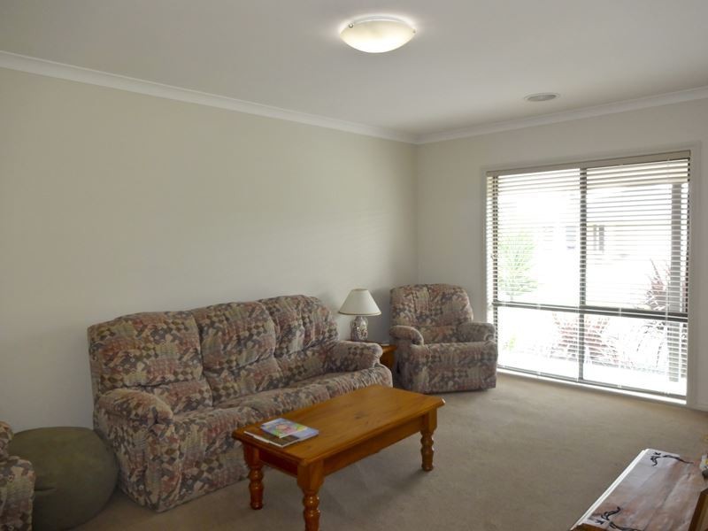 27 Logan Drive, Wangaratta VIC 3677